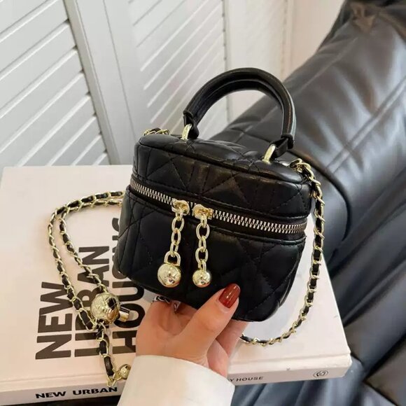 Chic Quilted Faux Leather Mini Vanity Case Crossbody Bag - Picture 1 of 5